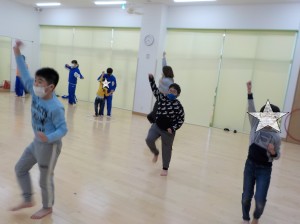 アンダー